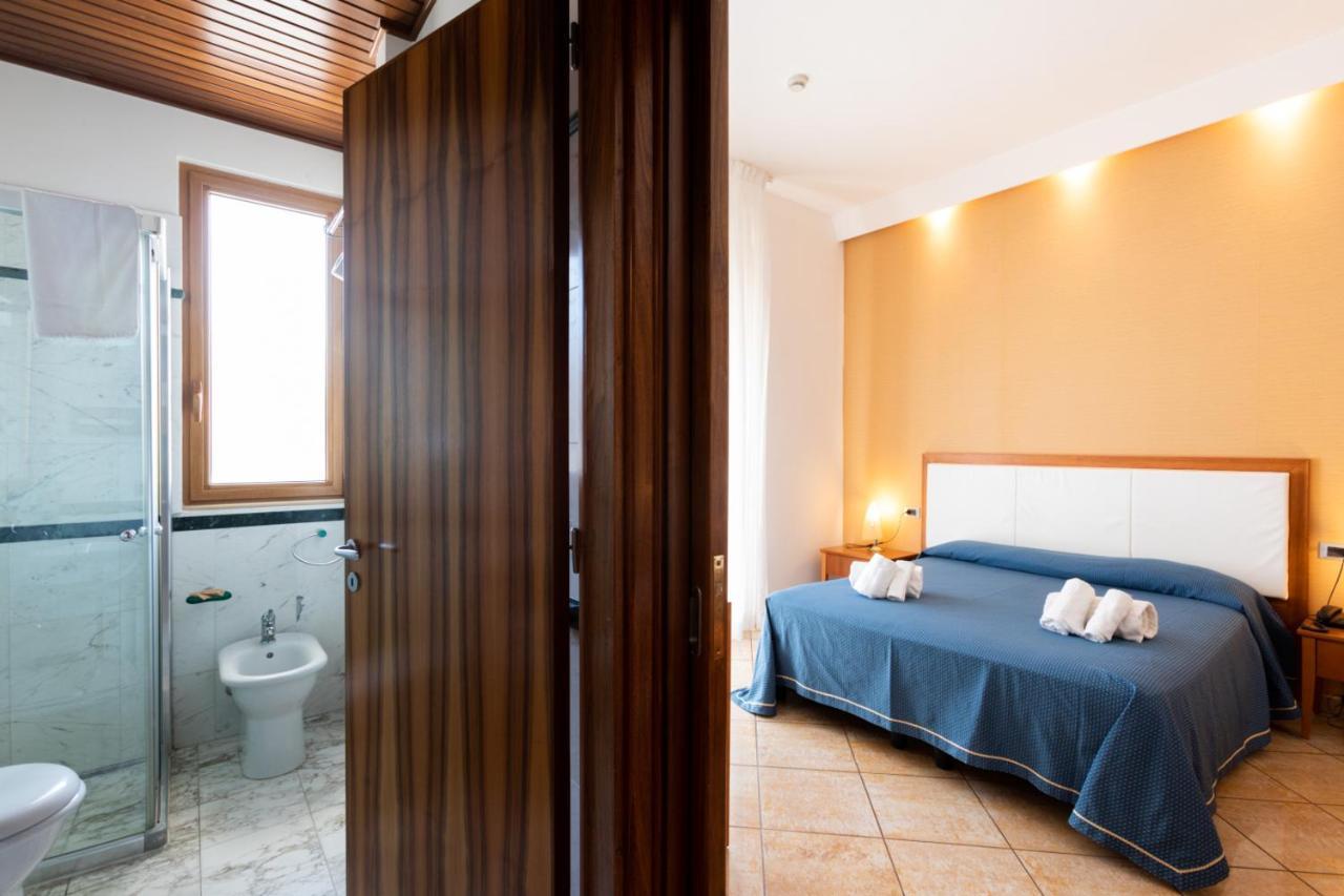 סנטה צזריה טרמה Hotel Aurora E Del Benessere מראה חיצוני תמונה