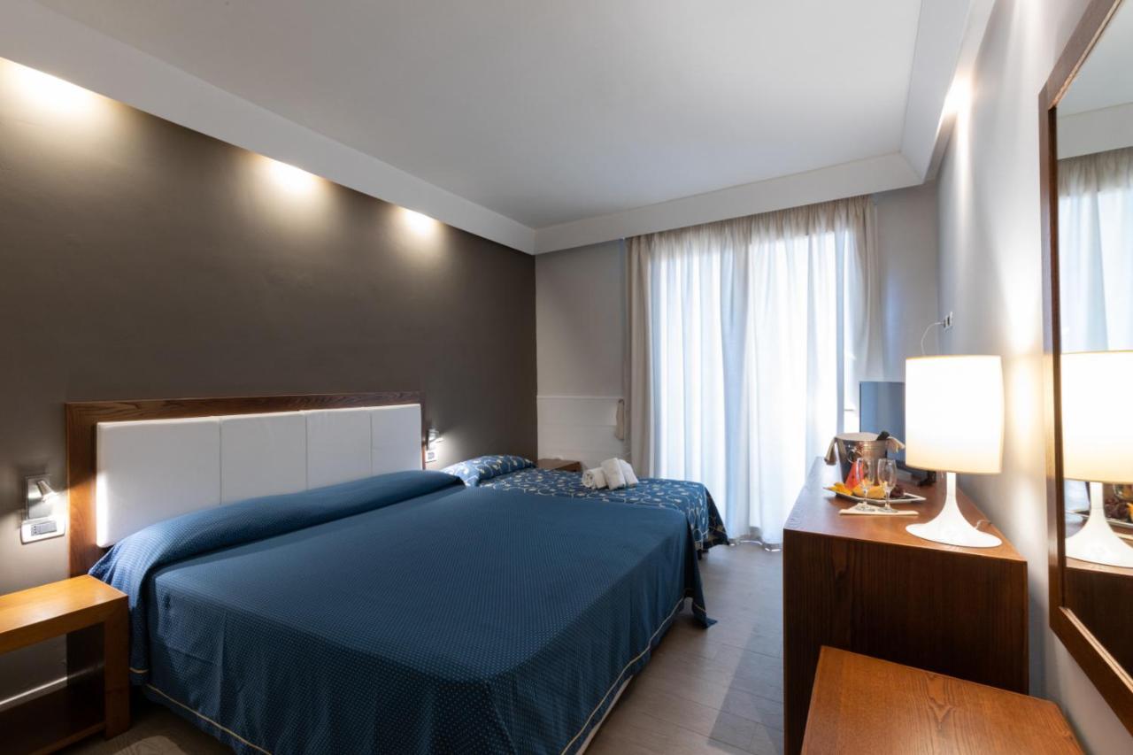 סנטה צזריה טרמה Hotel Aurora E Del Benessere מראה חיצוני תמונה